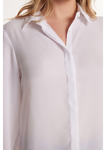 Kadın Relax Fit Rahat Kesim Krep Kumaş İspanyol Manşet Beyaz Düz Gömlek modelleri