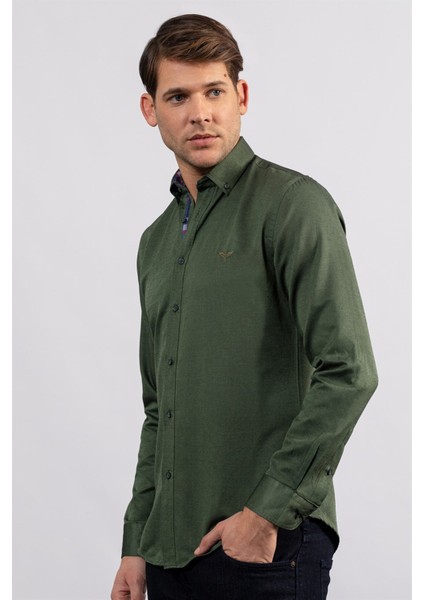 Erkek Slim Fit Dar Kesim Uzun Kollu Pamuklu Oxford Doku Kolay Ütülenebilir Yeşil Düğmeli Yaka Gömlek fiyatları