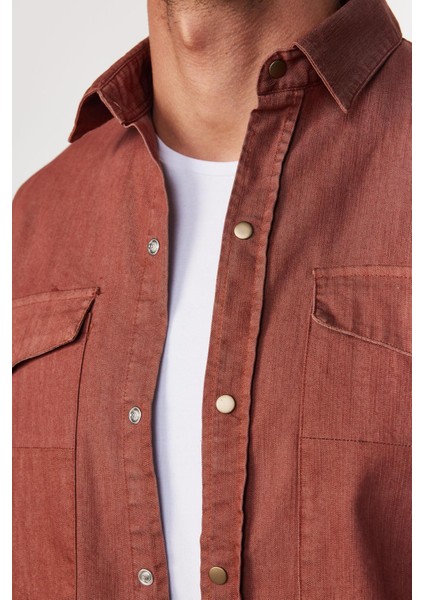 Relax Fit Uzun Kollu Denim Kot Parça Boyalı Çift Cep Kapaklı Çıtçıtlı Kahverengi Erkek Gömlek indirimleri
