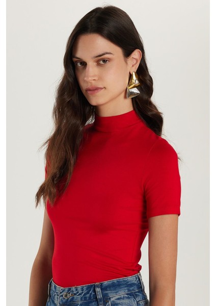Kadın Standart Fit Kısa Kollu Yarım Balıkçı Yaka Kırmızı Bluz fiyatları