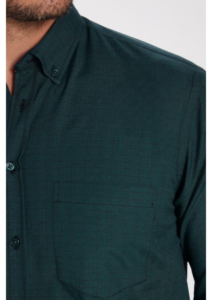 Erkek Regular Fit Klasik Kesim Pamuklu Küçük Kareli Düğmeli Yaka Gömlek fırsatları