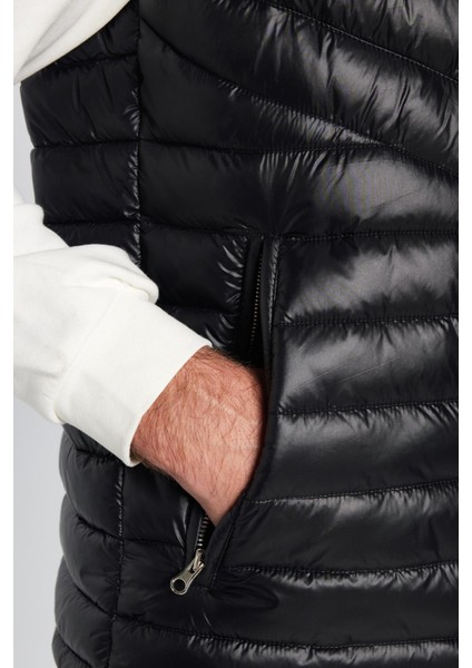 Erkek Standart Fit Dik Yaka Cepli Fermuarlı Siyah Şişme Yelek modelleri