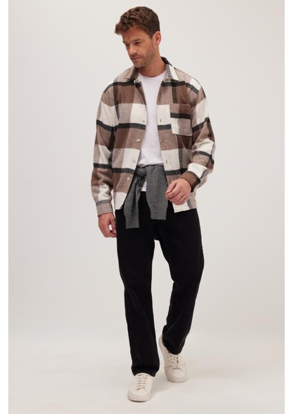 Erkek Relax Fit Rahat Kesim Spor Yaka Kareli Flotalı Cep Kışlık Gömlek fırsatları