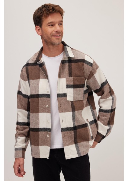 Erkek Relax Fit Rahat Kesim Spor Yaka Kareli Flotalı Cep Kışlık Gömlek indirimleri