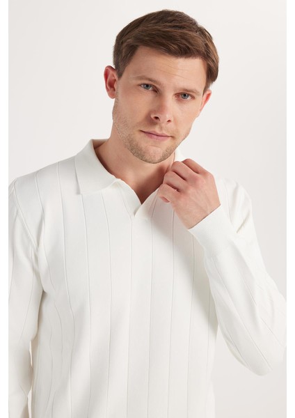 Erkek Slim Fit Dar Kesim Uzun Kol Polo Yaka Çizgili Beyaz Kazak fiyatları