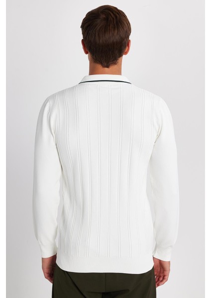 Erkek Slim Fit Dar Kesim Çizgi Detaylı Beyaz Polo Yaka Kazak indirimleri