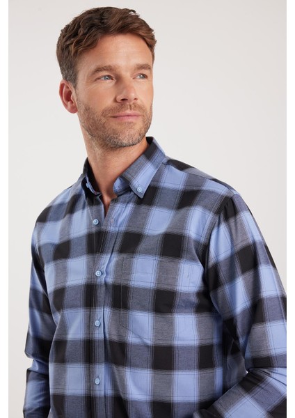Erkek Regular Fit Klasik Kesim Düğmeli Yaka Küçük Kareli Pamuklu Gömlek
