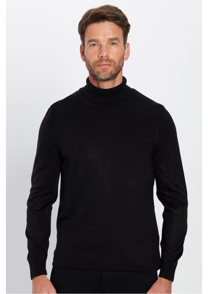 Erkek Slim Fit Dar Kesim Yumuşak Dokulu Tüylenmeyen Siyah Tam Balıkçı Yaka Triko Kazak modelleri