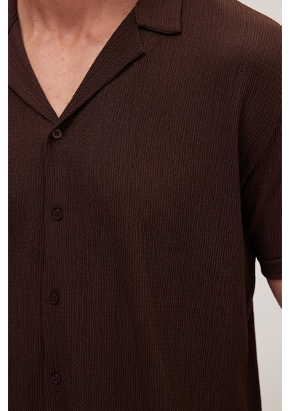 Erkek Standart Fit Kısa Kollu Beli Bağcıklı Apaş Yaka Kahverengi Gömlek Jogger Takım fiyatları