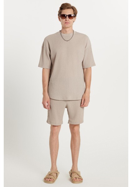 Erkek Oversize Geniş Kesim Bisiklet Yaka Gofre Kumaş Beli Bağcıklı Taş Renk Şort Takım fırsatları