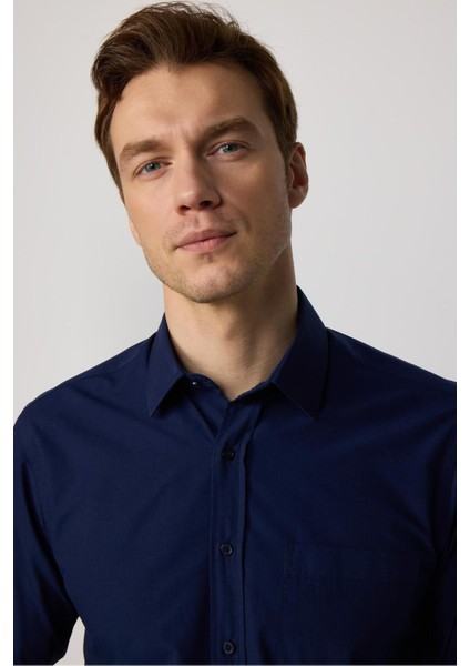 Klasik Fit Uzun Kollu Pamuklu Kolay Ütü Düz Lacivert Erkek Gömlek fiyatları