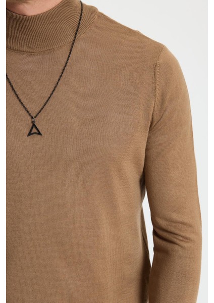 Erkek Standart Fit Normal Kesim Yarım Balıkçı Yaka Düz Koyu Vizon Triko Kazak modelleri