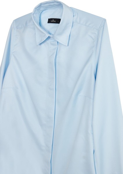 Kadın Slim Fit Dar Kesim Vucüda Oturan Uzun Kollu Gizli Düğme Detaylı Mavi Basic Gömlek fiyatları