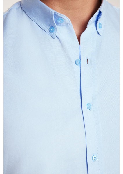 Erkek Slim Fit Dar Kesim Uzun Kollu Pamuklu Oxford Doku Kolay Ütü Mavi Düğmeli Yaka Gömlek modelleri