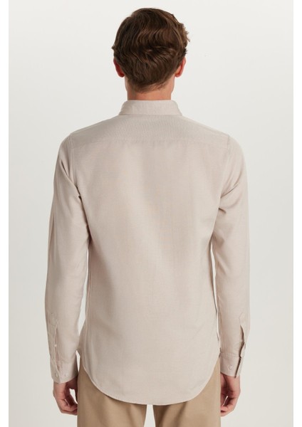 Erkek Slim Fit Dar Kesim Uzun Kollu Pamuklu Oxford Doku Kolay Ütü Taş Renk Düğmeli Yaka Gömlek fırsatları