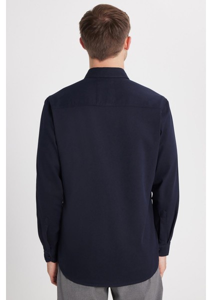 Erkek Regular Fit Rahat Kesim Çift Cepli Spor Yaka Denim Lacivert Gömlek indirimleri