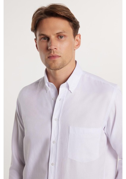 Erkek Regular Fit Klasik Kesim Düz Yaka Düğmeli Cepli Beyaz Gömlek fiyatları