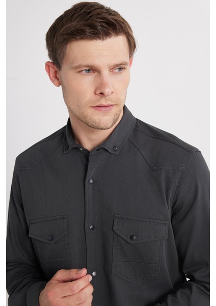 Erkek Regular Fit Rahat Kesim Çift Cepli Spor Yaka Denim Haki Gömlek fiyatları