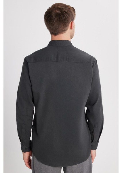 Erkek Regular Fit Rahat Kesim Çift Cepli Spor Yaka Denim Haki Gömlek indirimleri