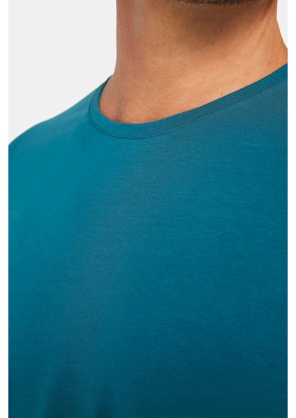 Erkek Slim Fit Dar Kesim Pamuklu Yumuşak Doku Likralı Esnek Kumaş Basic Petrol Bisiklet Yaka Tişört modelleri