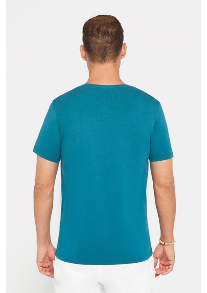 Erkek Slim Fit Dar Kesim Pamuklu Yumuşak Doku Likralı Esnek Kumaş Basic Petrol Bisiklet Yaka Tişört indirimleri