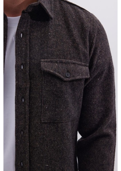 Erkek Slim Fit Tek Cep Kapaklı Düz Oduncu Spor Kahverengi Gömlek modelleri