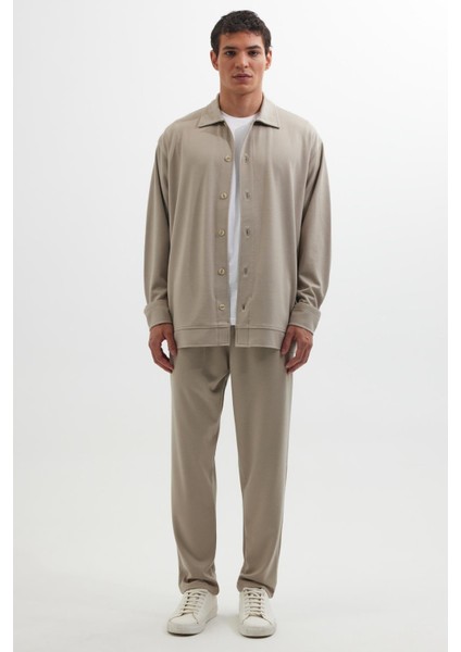 Erkek Relax Fit Rahat Kesim Düğmeli Yandan Cepli Örme Bej Ceket Gömlek fiyatları