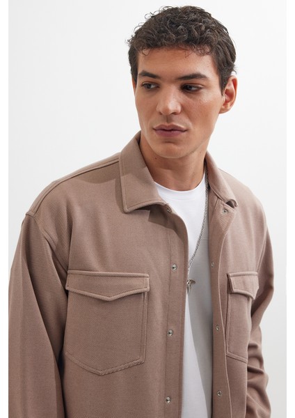 Erkek Relax Fit Rahat Kesim Çift Cepli Örme Vizon Apaş Yaka Gömlek fiyatları