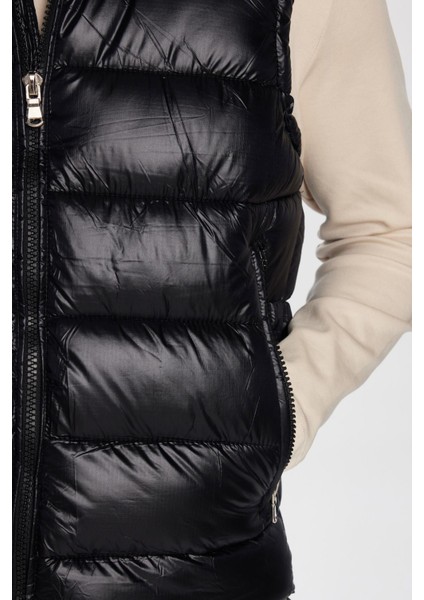 Erkek Standart Fit Dik Yaka Cepli Fermuarlı Siyah Şişme Yelek fiyatları