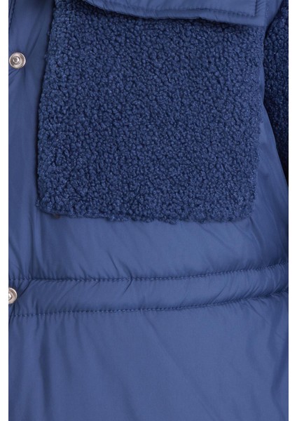 Erkek Regular Fit Klasik Kesim Kapüşonlu Fermuarlı Çıtçıt Kapamalı Lacivert Mont