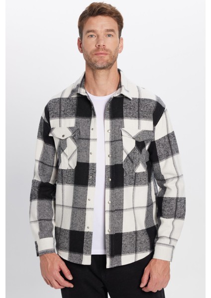 Erkek Relax Fit Rahat Kesim Oduncu Çift Cep Düğmeli Kareli Kışlık Gömlek indirimleri