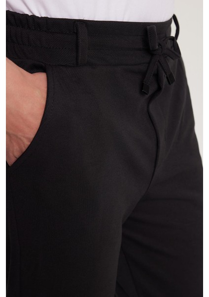 Erkek Slim Fit Pamuklu Beli Bağlamalı Yan Cepli Katlamalı Paça Jogger Siyah Pantolon