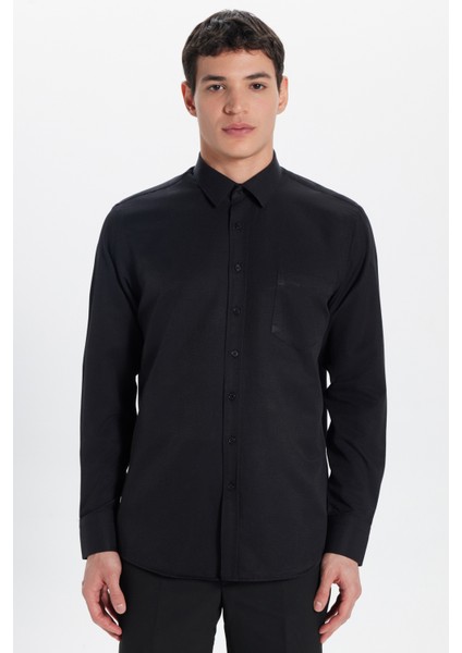 Erkek Regular Fit Klasik Kesim Pamuklu Tek Cepli Armürlü Siyah Gömlek fırsatları