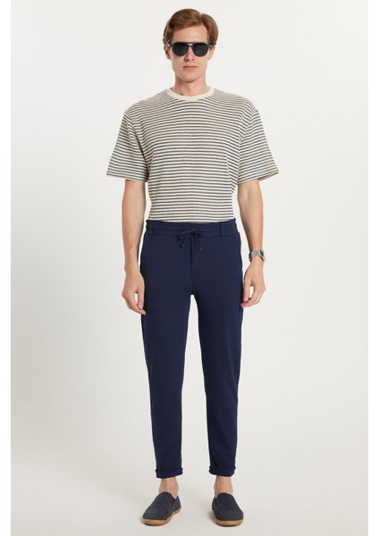 Erkek Slim Fit Pamuklu Beli Bağlamalı Yan Cepli Katlamalı Paça Jogger Lacivert Pantolon modelleri