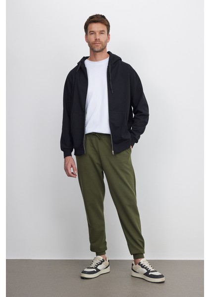 Erkek Regular Fit Klasik Kesim Beli Bağcıklı Jogger Cepli Lastikli Paça Haki Eşofman Altı fırsatları