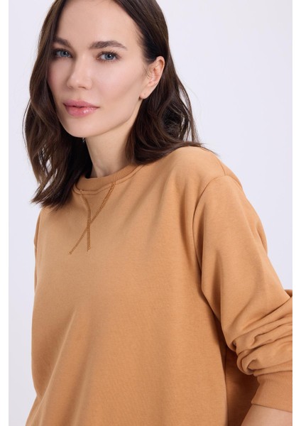 Kadın Oversize Geniş Kesim %100 Pamuk Basic Camel Bisiklet Yaka Sweatshirt