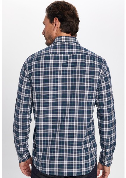 Erkek Regular Fit Klasik Kesim Düğmeli Yaka Küçük Kareli Pamuklu Gömlek fırsatları