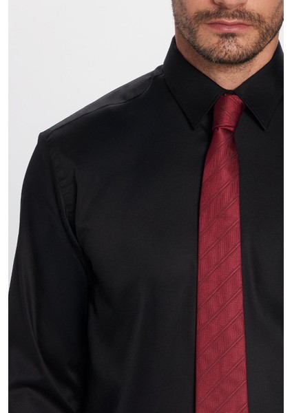 Erkek Regular Fit Siyah Non-Iron Pamuklu Doğa Dostu Ekoteks Belgeli Ütü Gerektirmez Gömlek modelleri