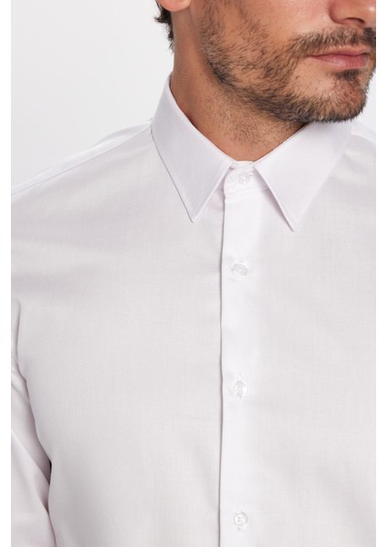 Erkek Slim Fit Non-Iron Pamuklu Doğa Dostu Ekoteks Belgeli Ütü Gerektirmez Beyaz Gömlek fırsatları