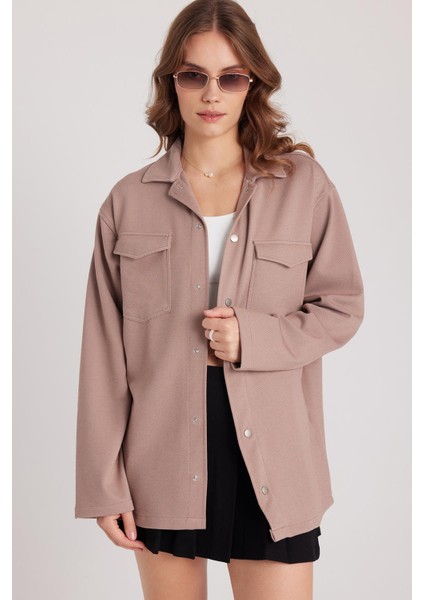 Kadın Relax Fit Rahat Kesim Çift Cepli Örme Vizon Apaş Yaka Gömlek fırsatları