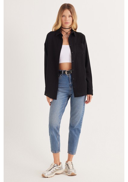 Kadın Oversize Geniş Kesim %100 Pamuk Müslin Kumaş Uzun Kollu Cepli Dokulu Siyah Gömlek indirimleri