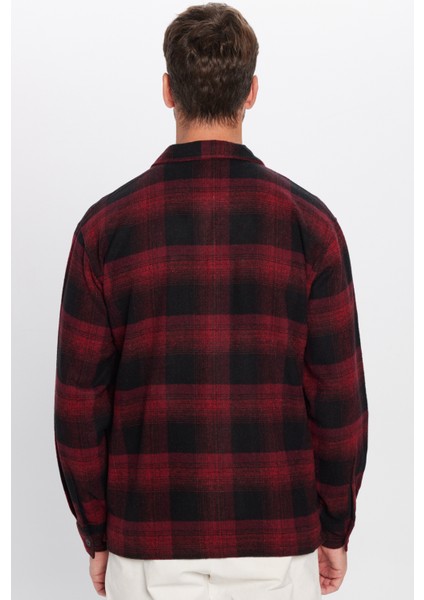 Erkek Relax Fit Rahat Kesim Oduncu Çift Cepli Kareli Yırtmaçlı Kışlık Gömlek