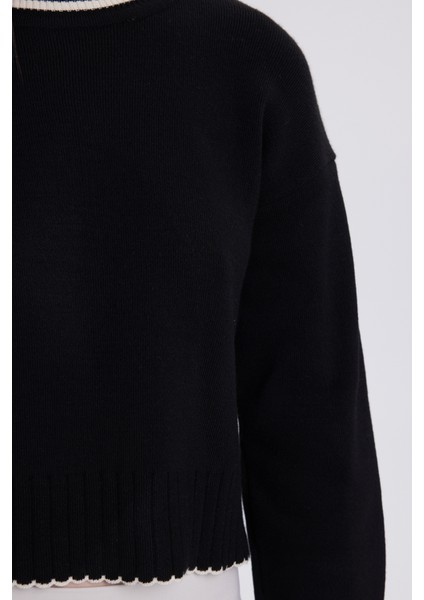 Kadın Oversize Geniş Kesim Bisiklet Yaka Çizgili Siyah Kazak modelleri