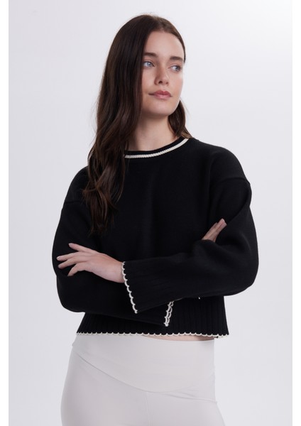 Kadın Oversize Geniş Kesim Bisiklet Yaka Çizgili Siyah Kazak