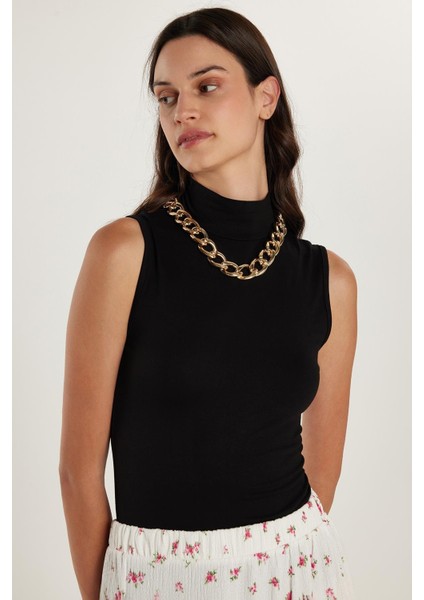 Kadın 4'lü Paket Siyah-Haki-Bej-Beyaz Regular Fit Kesim Viskon Kumaş Balıkçı Yaka Sıfır Kol Bluz fiyatları