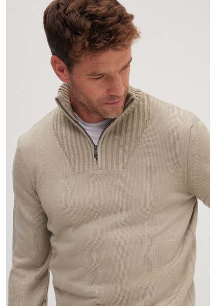 Erkek Slim Fit Dar Kesim Armürlü Fermuarlı Taş Dik Yaka Kazak fiyatları