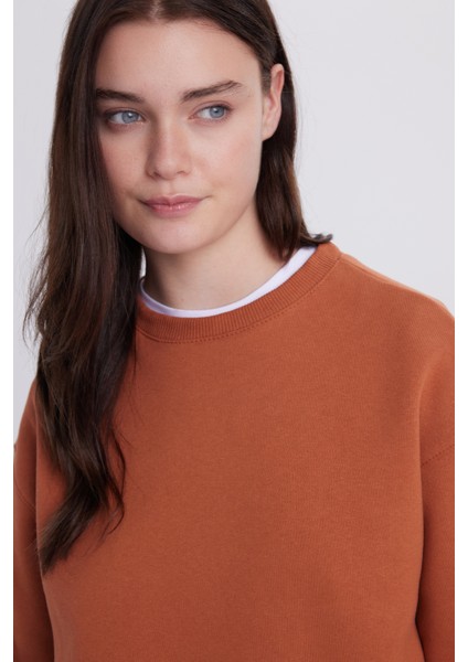 Kadın Oversize Geniş Kesim Pamuklu Bisiklet Yaka Kiremit Sweatshirt