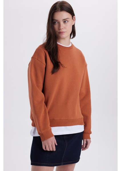 Kadın Oversize Geniş Kesim Pamuklu Bisiklet Yaka Kiremit Sweatshirt fırsatları