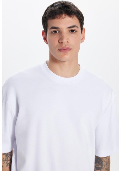 Unisex Oversize Geniş Kesim %100 Pamuk Yumuşak Dokulu Basic Bisiklet Yaka Beyaz Tişört fiyatları