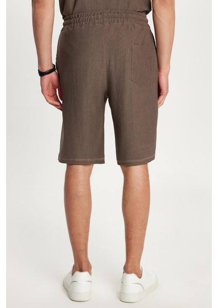 Erkek Standart Fit Pamuklu Jakarlı Baskılı Bisiklet Yaka Beli Bağcıklı Taba Şort Takım